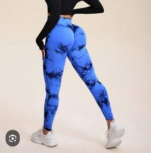 Limitless Fit Wear Blue Patterned Women's Leggings